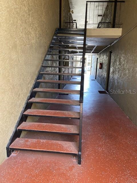 Foto del edificio - 375 Wymore Rd