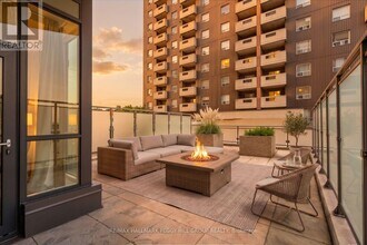 Building Photo - 111 Worsley St