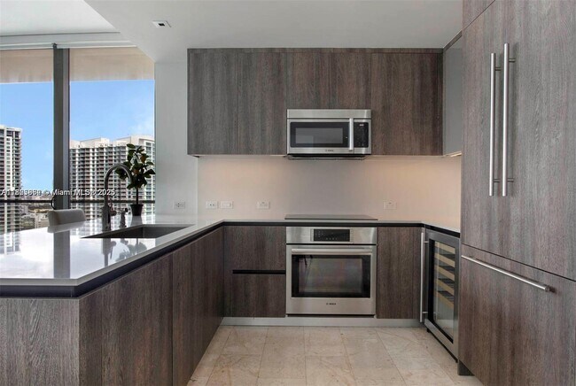 Foto del edificio - 68 SE 6th St