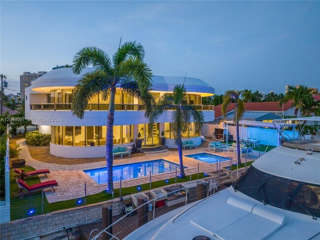 Foto del edificio - 3344 NE 167th St