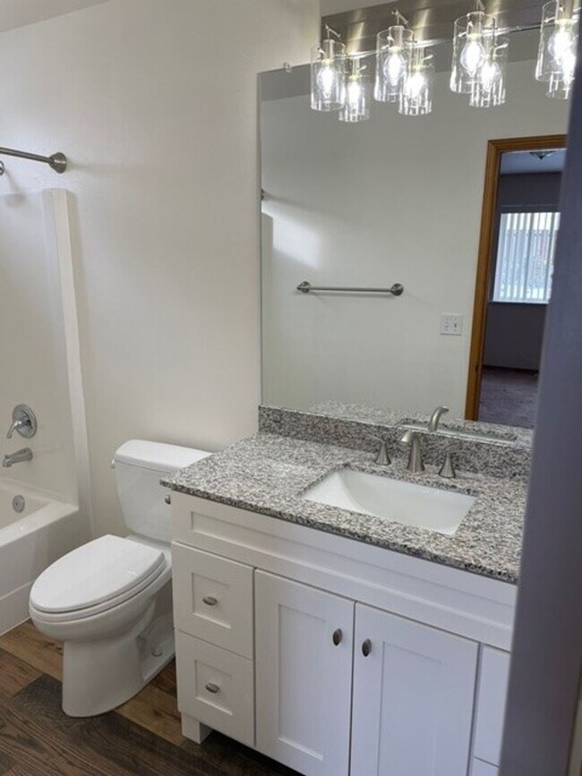 Foto del edificio - Fancher Field Neighborhood!! Charming, Single Family Rambler, 3 Bed - 2 Bath in East Wenatchee!