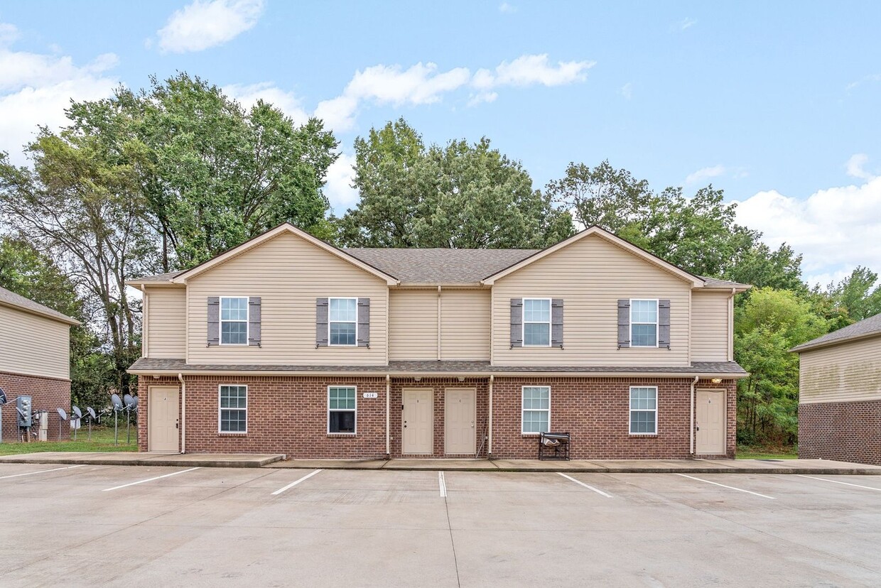 Primary Photo - 624 Appleton Dr