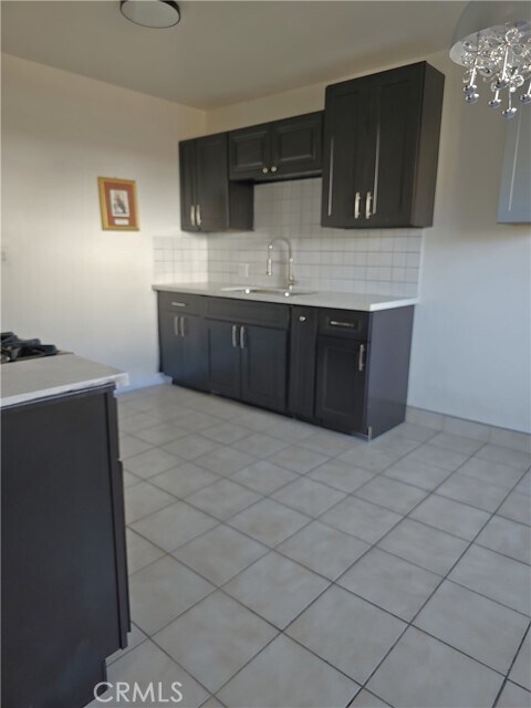 Foto del edificio - 4133 Downing Ave