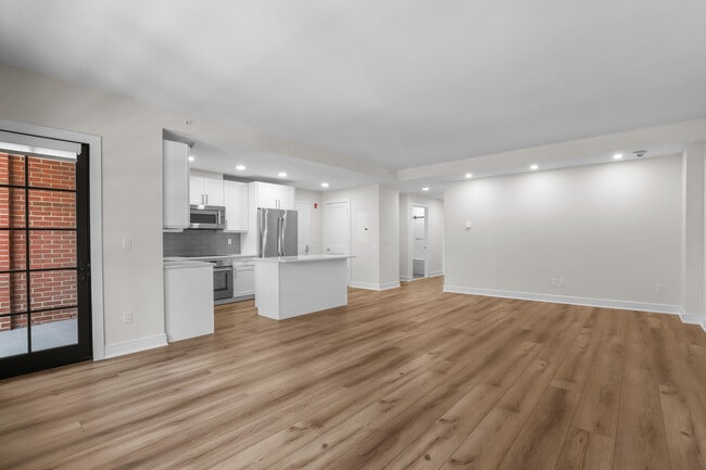 Photo - 11 Purdy St Townhome