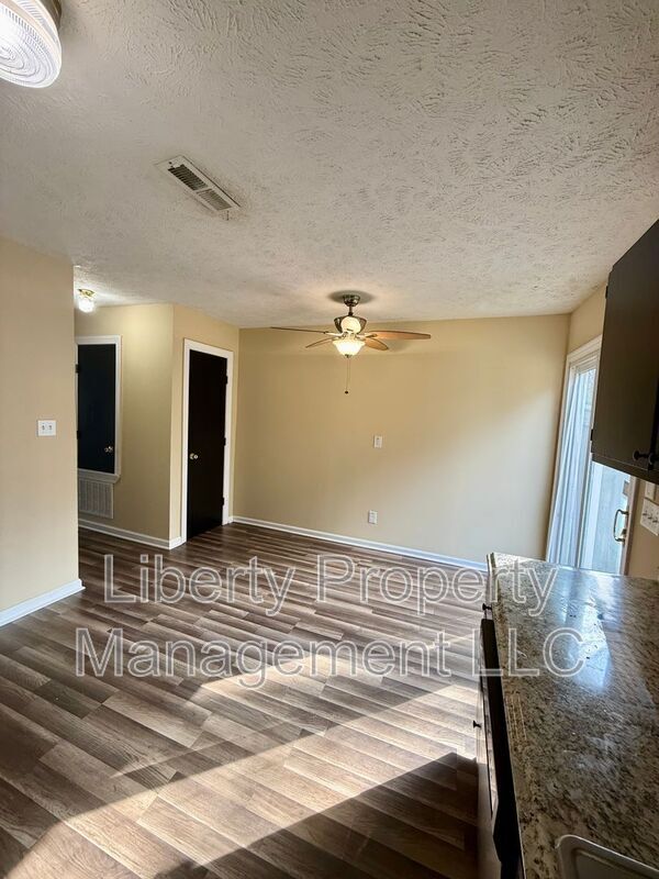 Building Photo - 5752 Aftonshire Dr