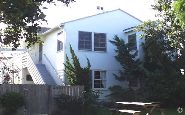 Foto del edificio - 841-855 F Ave
