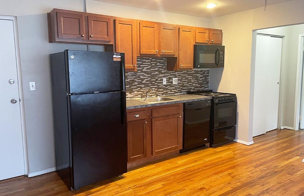 Foto principal - 558 Lowell Ave