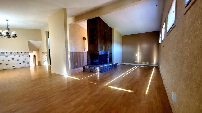 Foto del edificio - 7235 York Ln