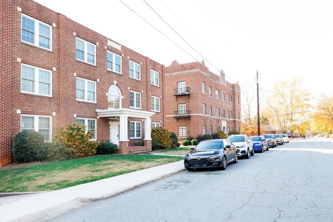 Building Photo - Parkview Apartments