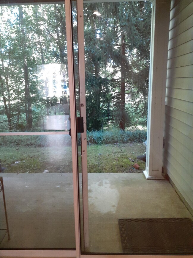 Foto del edificio - 12816 Fair Briar Ln