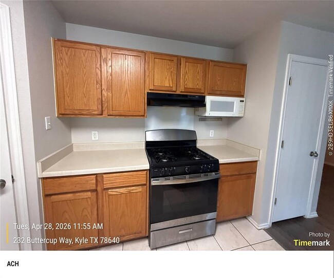 Foto del edificio - 232 Buttercup Way