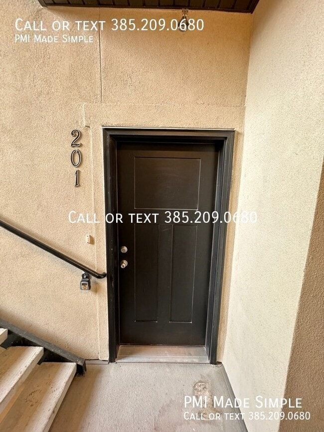 Building Photo - 1985 N 3330 W