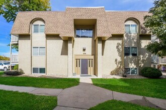 Building Photo - 7335 E Quincy Ave