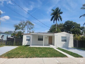 Building Photo - 1021 NW 20th Ave