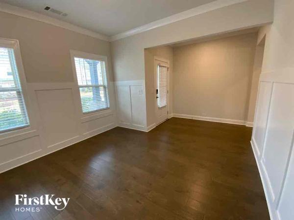 Foto del edificio - 5919 Arbor Green Cir
