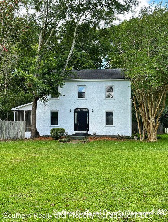 Building Photo - 3 br, 3 bath House - 501 NW Main Street