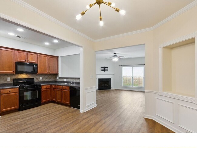 Foto del edificio - 1652 Coleville Oak Ln