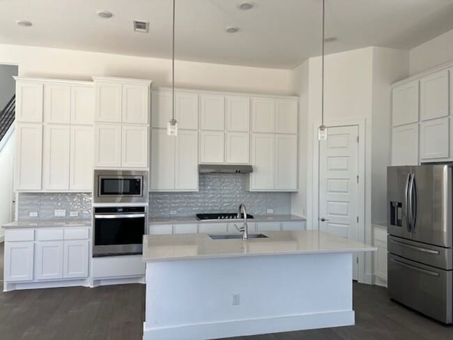 Foto del edificio - 3 Bdrm, 2 1/2 bath in Parmer Ranch Neighborhood