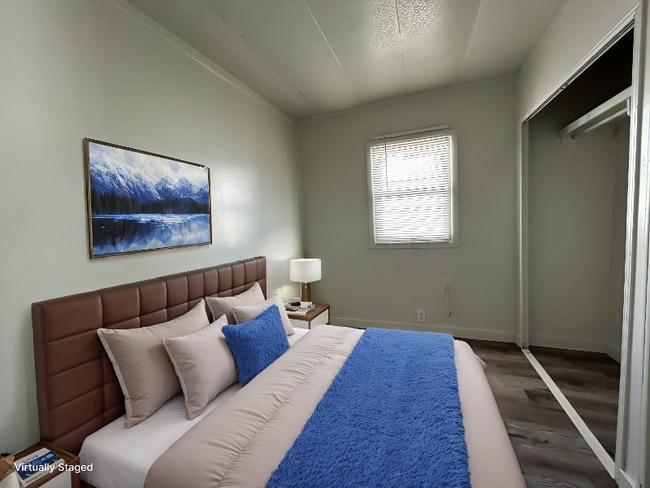 Foto del edificio - 500 S Main St