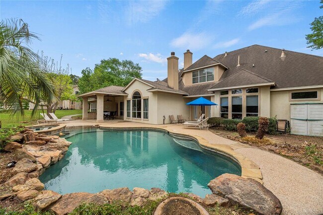 Foto del edificio - 418 Trace Way Dr