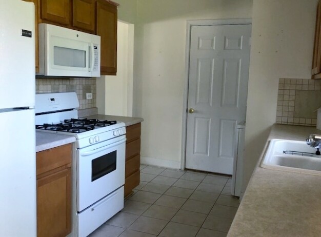 Foto del edificio - 9300 Birch St