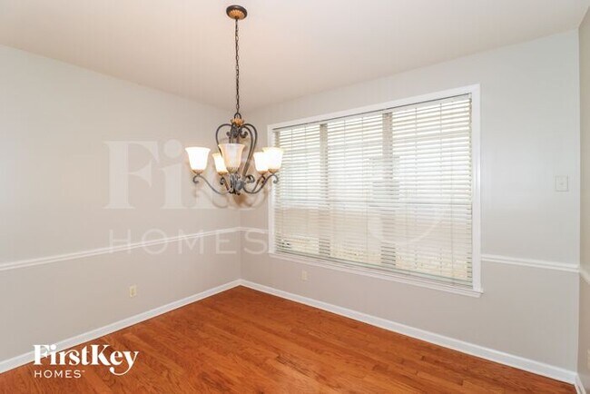 Foto del edificio - 4568 Park Ridge Pkwy