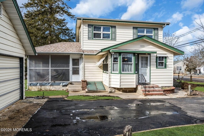 Building Photo - 501 Cable Ave