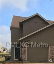 Building Photo - 524 NE Churchill St