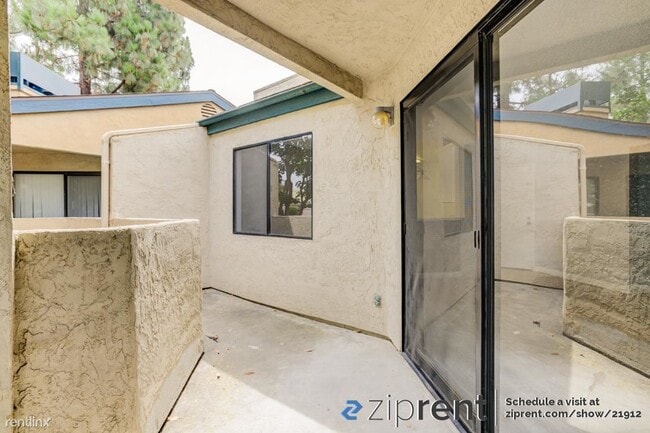 Building Photo - 1 br, 1 bath Condo - 9710 Mesa Springs Way...