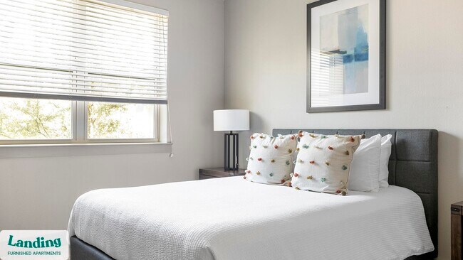 Foto del edificio - 6107 E Riverside Dr