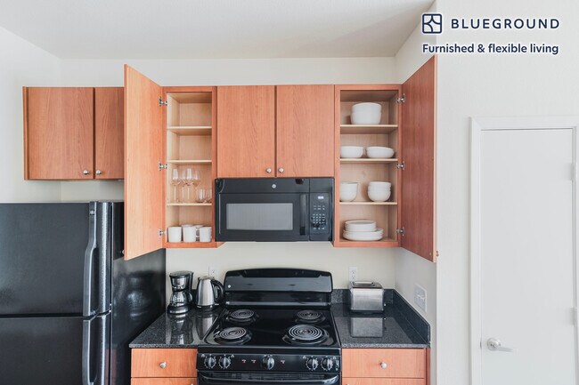 Foto del edificio - 3210 Esperanza Crossing