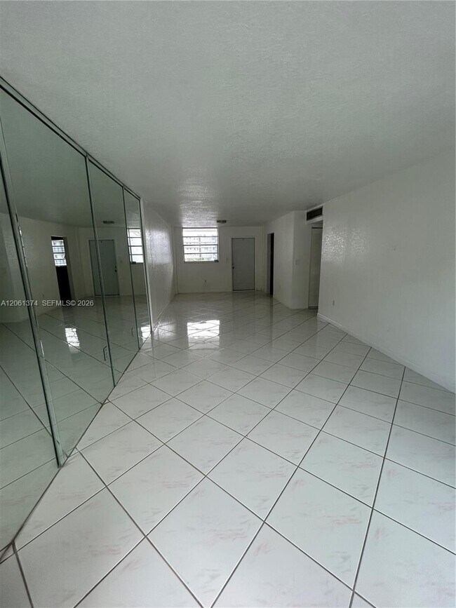Foto del edificio - 14180 SW 84th St
