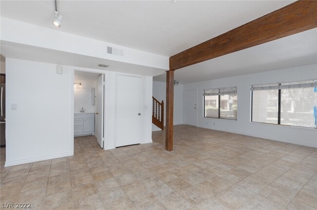 Building Photo - 4625 Bountiful Way