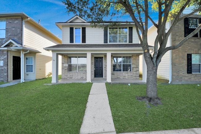 Foto del edificio - 6446 Mountain Pines Ln