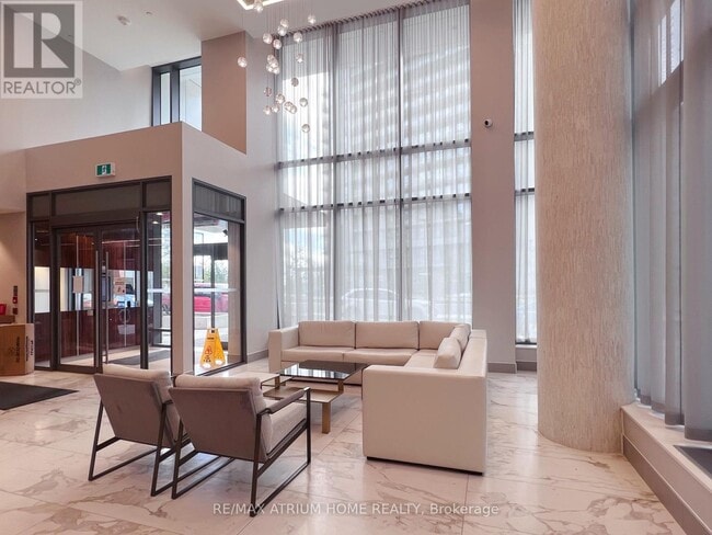 Building Photo - 32 Forest Manor Rd