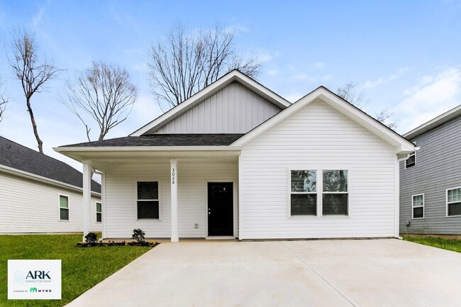 Building Photo - 2626 Hemphill St