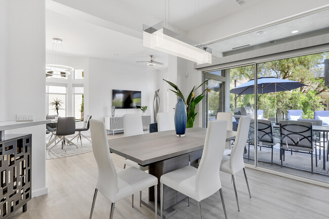 Foto del edificio - 78568 Autumn Ln