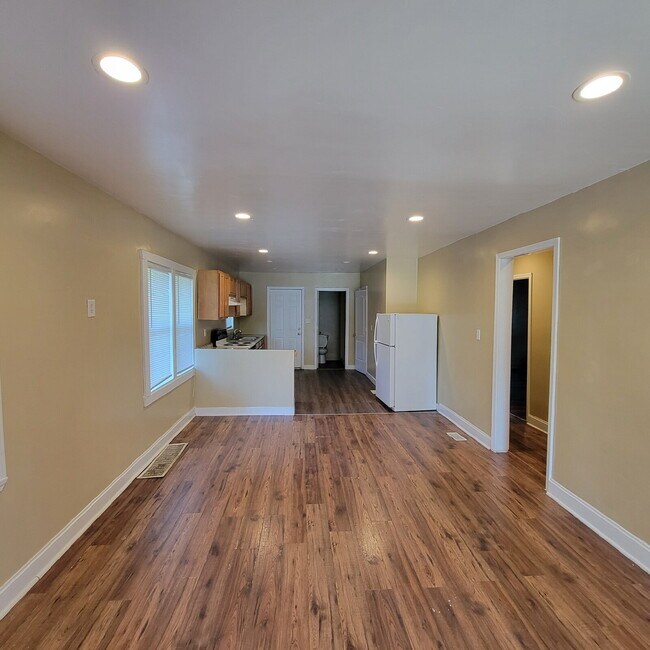 Foto del edificio - Near Eastside 3BR/2BA House w/Garage!