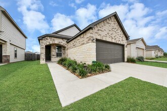 Building Photo - 22830 Brisbee Ln