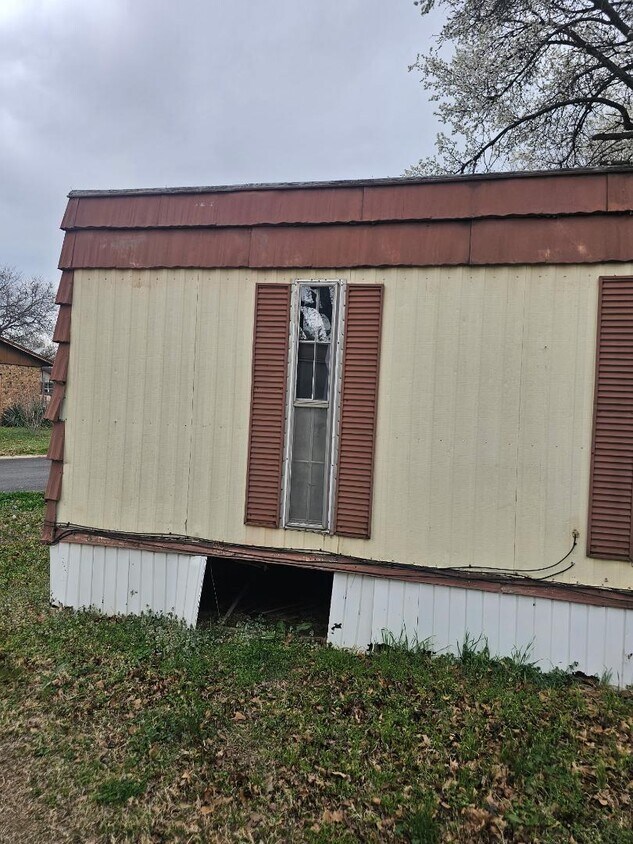 Foto del edificio - 304 Gates Ave