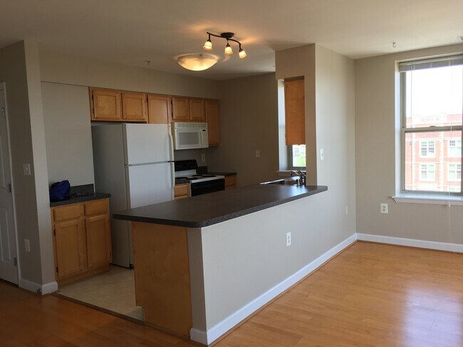 Foto del edificio - U Street/Columbia Heights 1 Bedroom with DEN