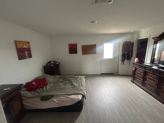 Foto del edificio - Room in House on Nube Medina