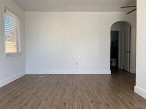Building Photo - 1739 Moffett St