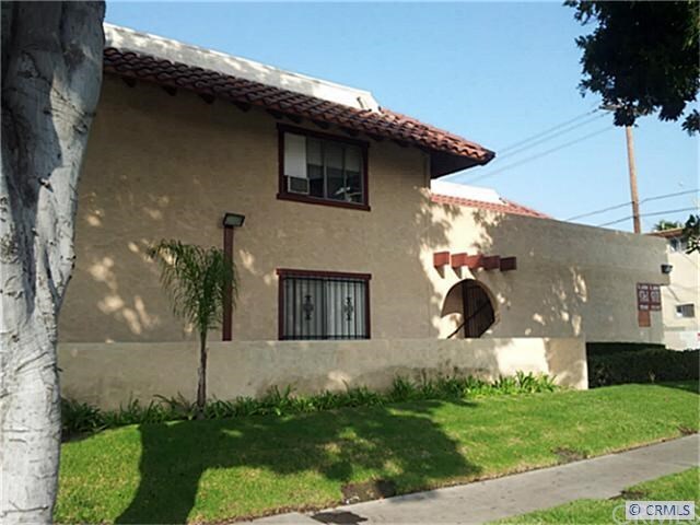 Building Photo - 9771 Acacia Ave