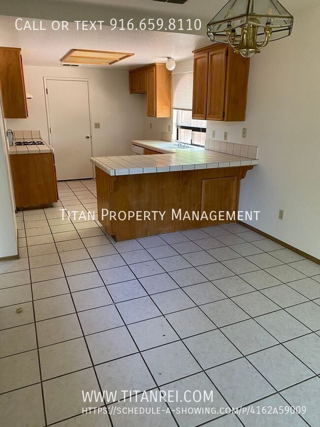 Building Photo - 3021 Danehurst Ct