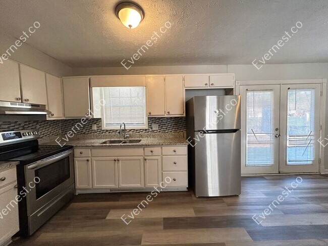 Building Photo - 239 Bellwood Ln