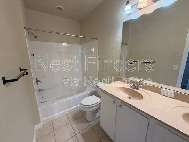 Foto del edificio - 10075 Gate Pkwy N