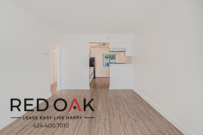 Foto del edificio - 12520 Lakewood Blvd