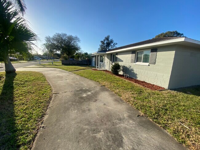 Building Photo - 4601 83rd Terrace