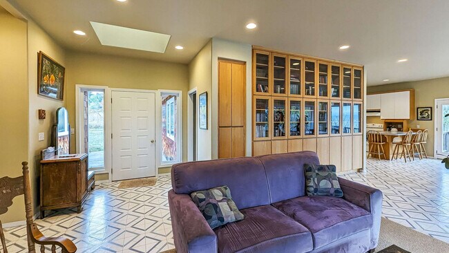 Foto del edificio - 123 E Bachelor Rock Dr